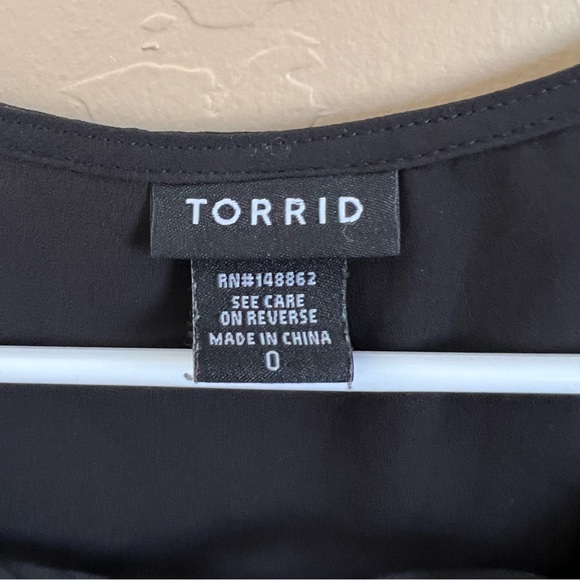 Torrid Black Sheer Blouse - Size 0 (Large) - Picture 3 of 5